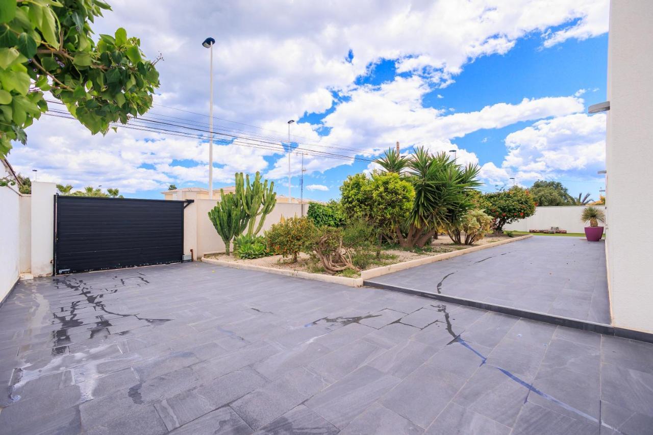 Villa Mi Sol Torrevieja Eksteriør billede
